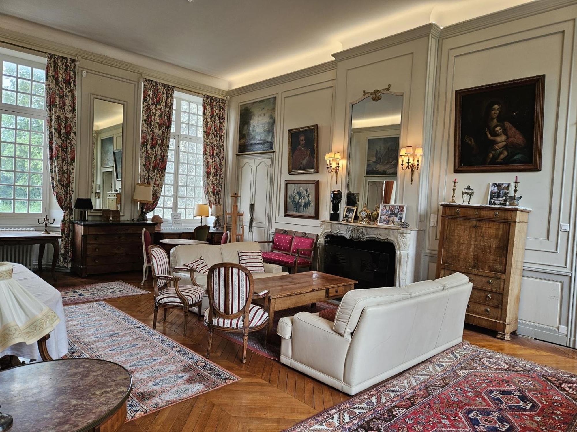 Chateau De Mornay Saint-Pierre-de-l'Isle 외부 사진